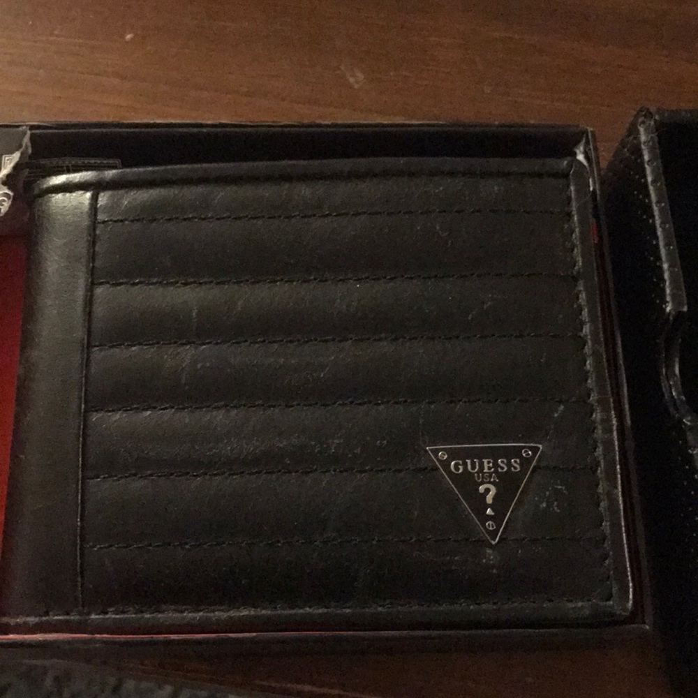 Guess wallet
